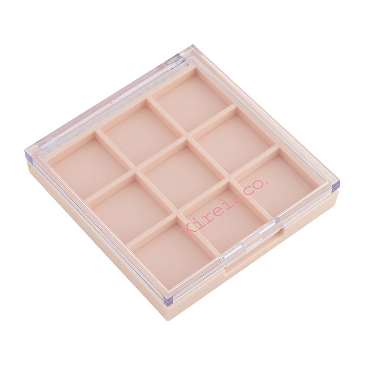 9 Grids Foundation Make-Up Box